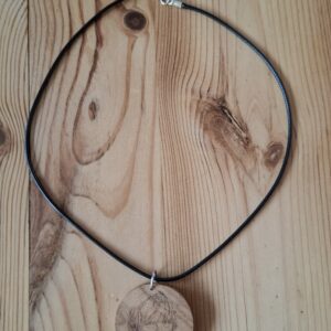 Pendentif en bois d'olivier