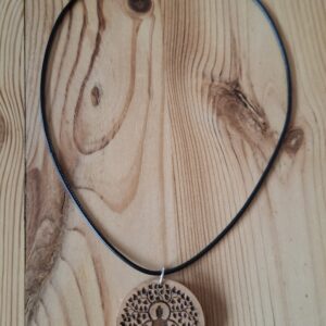 Pendentif en bois d'olivier